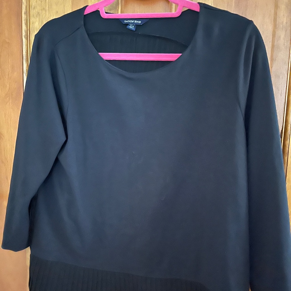 Lands End Black top